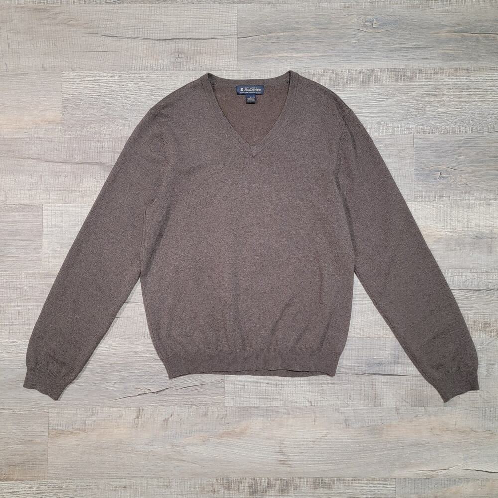 Brooks Brothers Mens Extra Fine Merino Wool V Neck Classic Sweater Brown